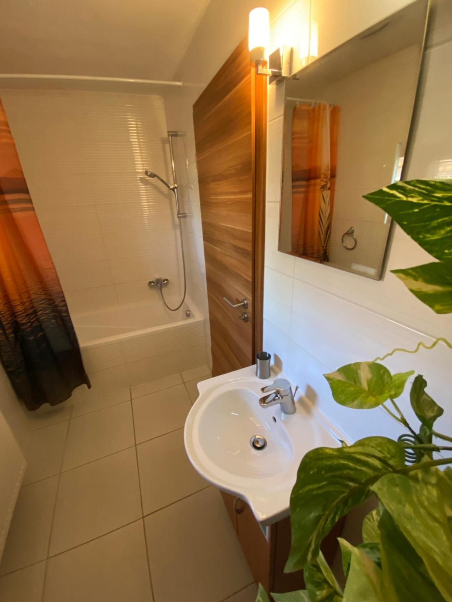 Gárdony Limonade Apartman Ac Agard Elmenyfuerdo Mellett מראה חיצוני תמונה